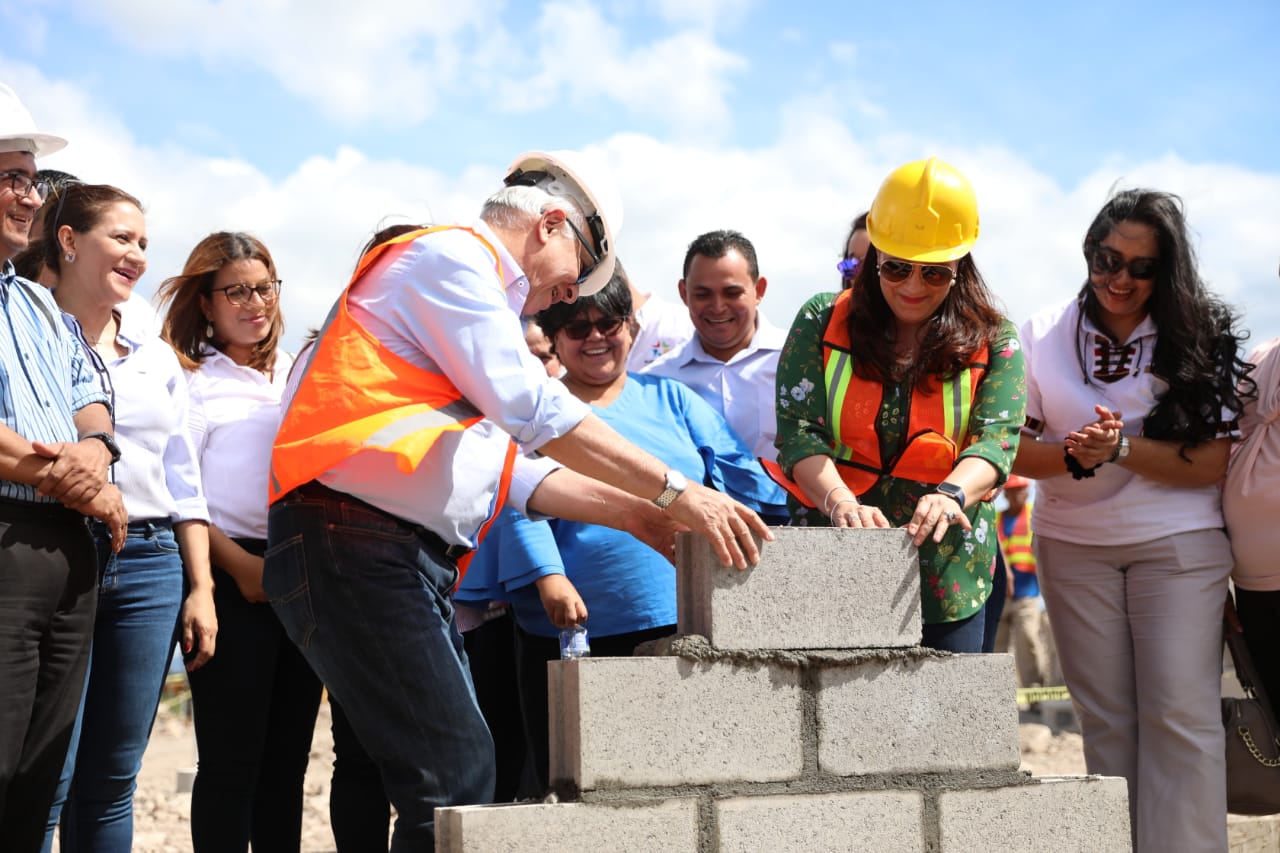 Gobierno inicia la construcción en Choluteca del sexto Centro Ciudad Mujer del país