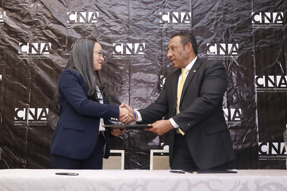 Asociación de Municipios de Honduras (AMHON) y el Consejo Nacional Anticorrupción (CNA) firman convenio para capacitar  alcaldías
