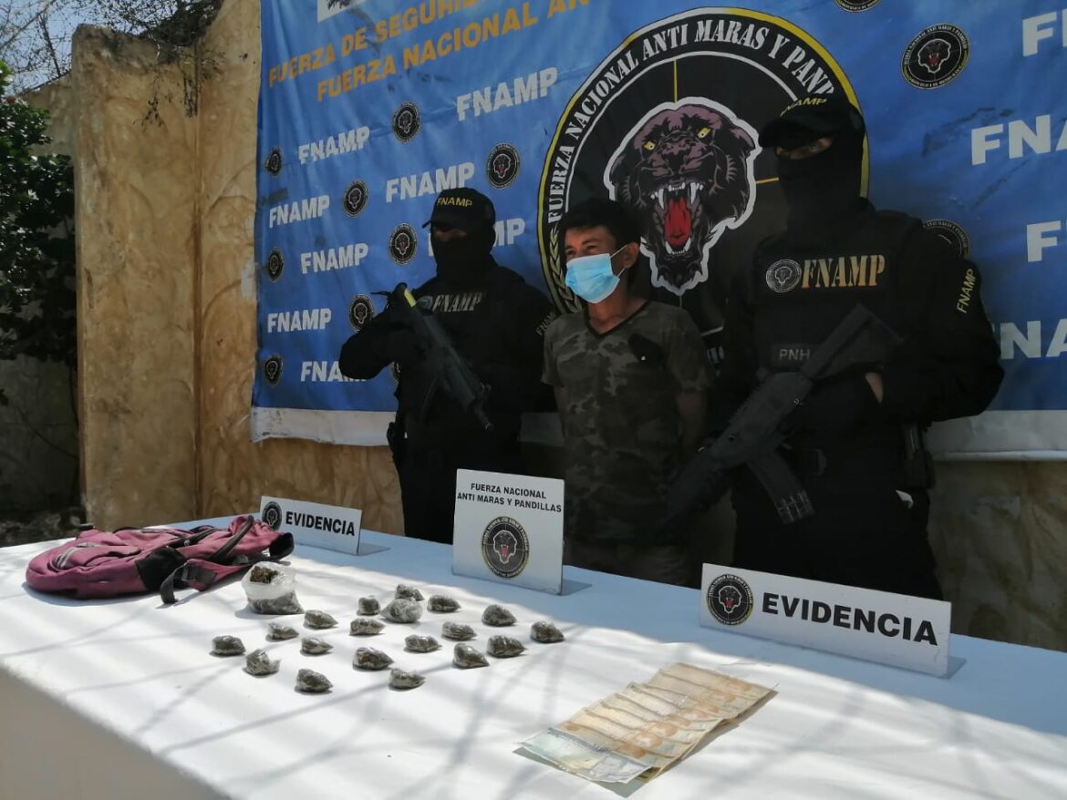 FNAMP detiene a distribuidor de drogas en la Col. Miraflores del municipio de la Villa de San Antonio