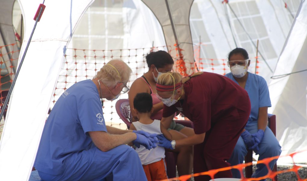 Organización humanitaria norteamericana brinda consulta médica a más de 2.000 damnificados en SPS