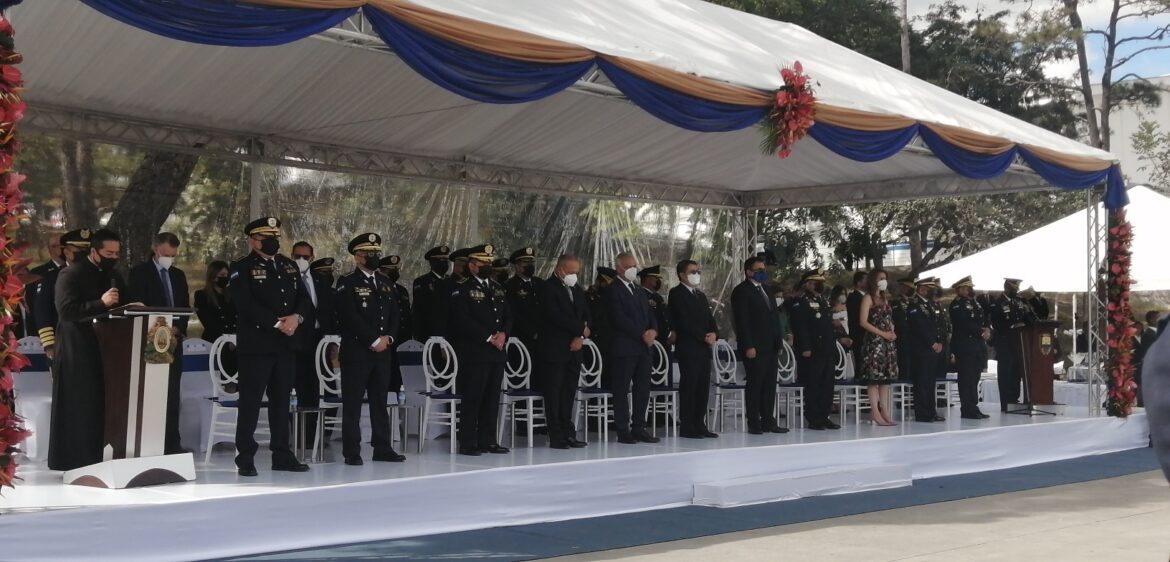 Con ceremonia de ascensos culminan las actividades en el marco del 139 aniversario de la Policía Nacional