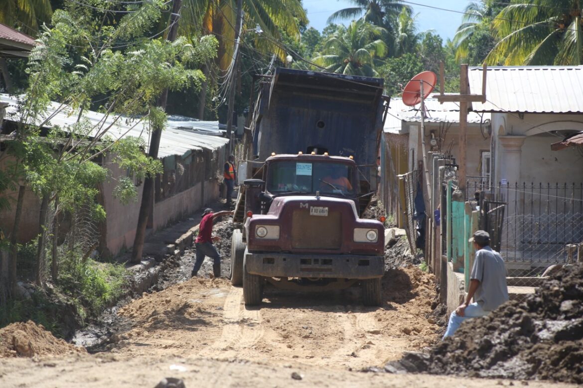Operación No Están Solos en Cortés: Fuerzas Armadas culminan limpieza en 11 de 13 colonias de San Manuel