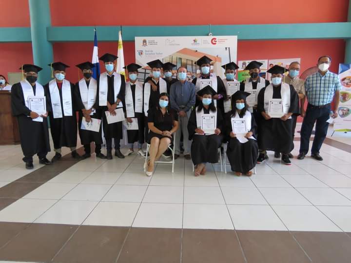 Alcaldía de Comayagua gradúa a 63 jóvenes formados en las escuela Taller