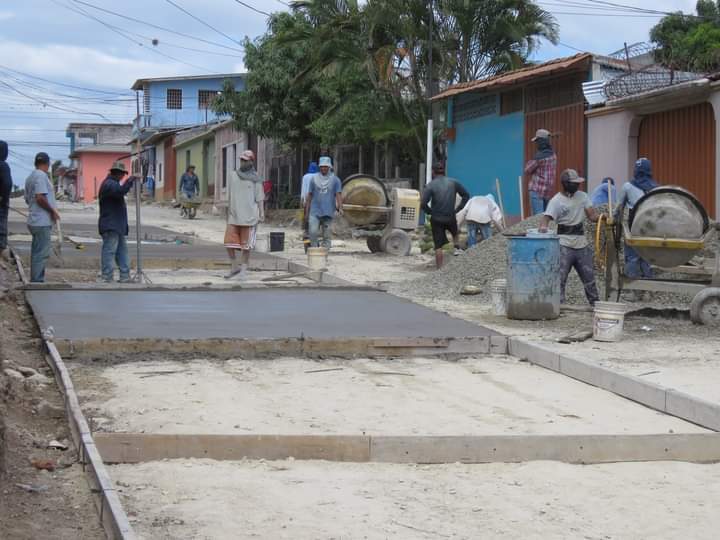 Alcaldía  de Comayagua continua ejecutando obras de pavimentación en diferentes barrios y colonia de la ciudad