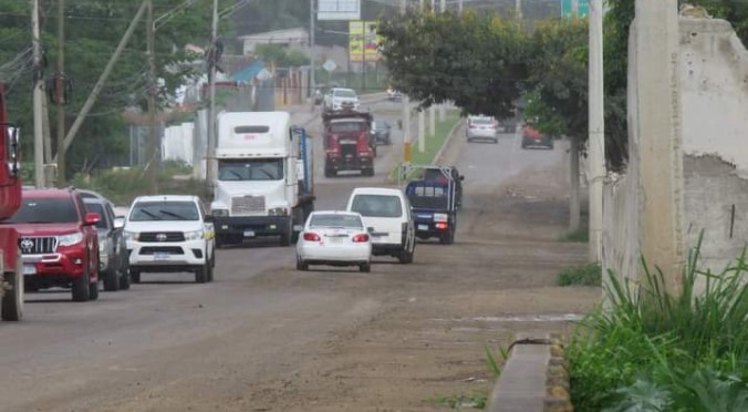 Alcalde Carlos Miranda gestiona la SIT reactivar la construcción de la tercera etapa del bulevard a cuatro carriles de esta ciudad